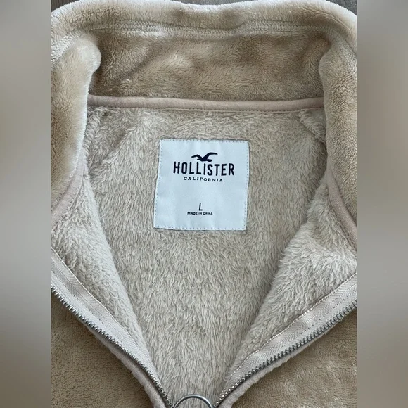 Hollister Women’s Tan Fleece Sweater Size Large - Picture 11 of 12